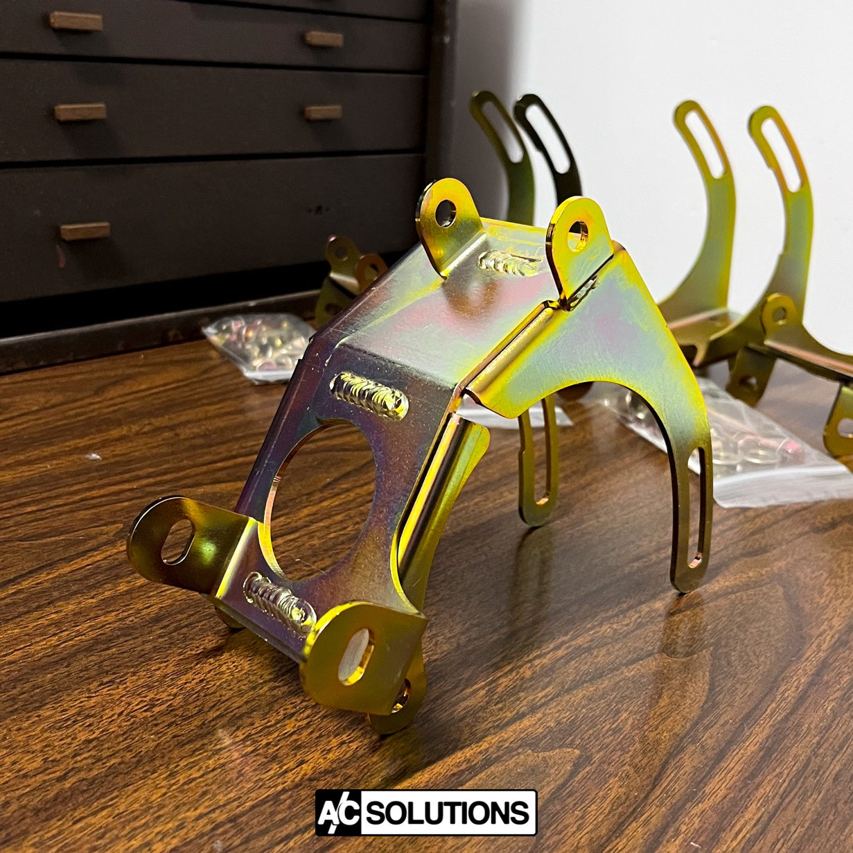 Klimakompressor Halter Motorblock passend BMW E30,E24,E34 M20 M30