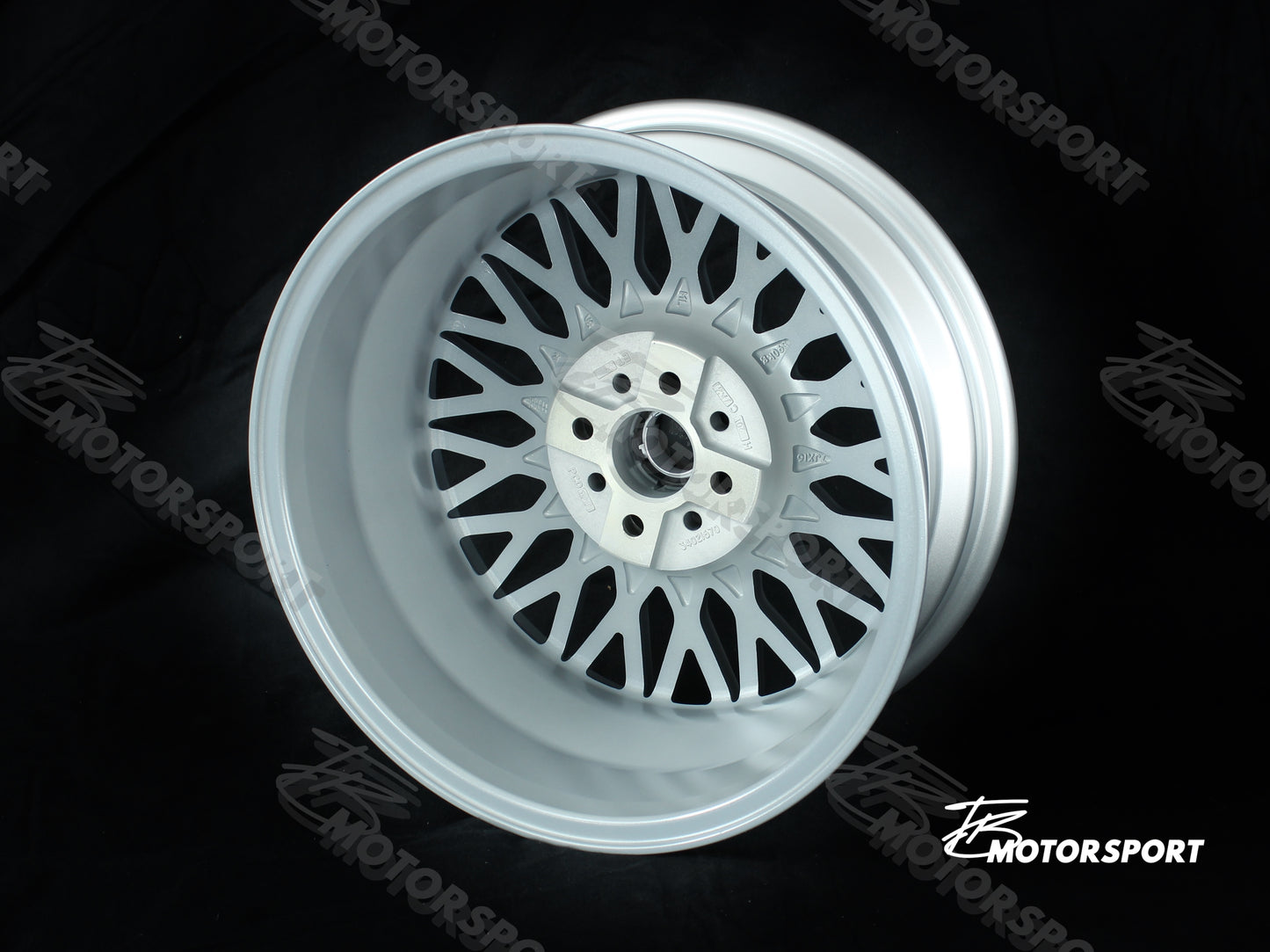 Maxilite Kreuzspeiche Felge 4x100 7x16 inkl. TÜV